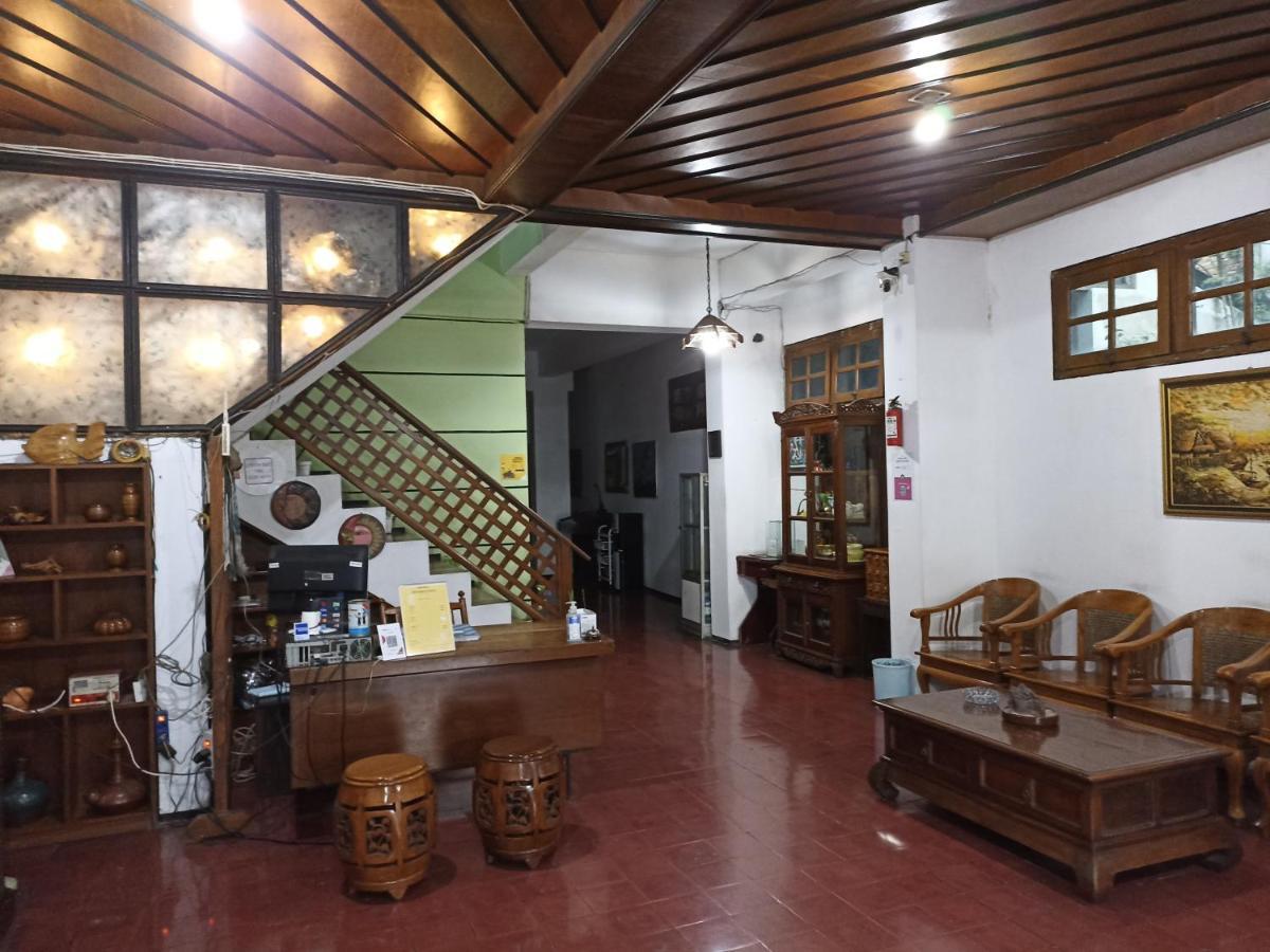 Sartika Hotel Prawirotaman Джокякарта Екстериор снимка