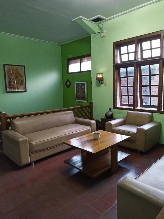 Sartika Hotel Prawirotaman Джокякарта Екстериор снимка