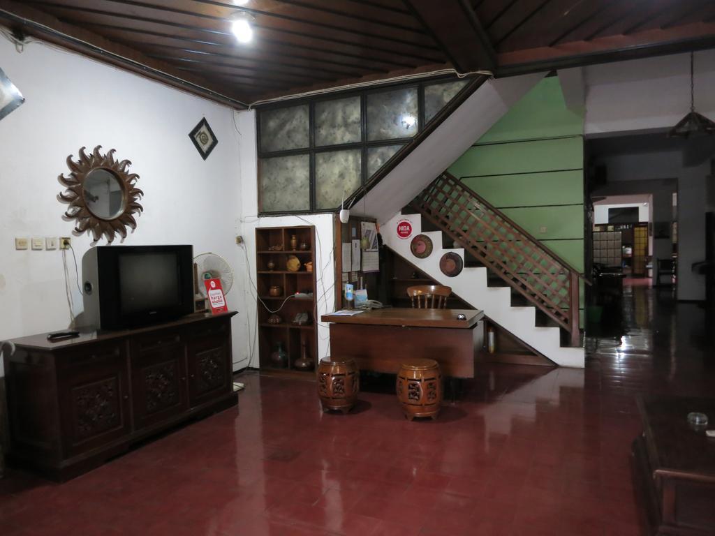 Sartika Hotel Prawirotaman Джокякарта Екстериор снимка